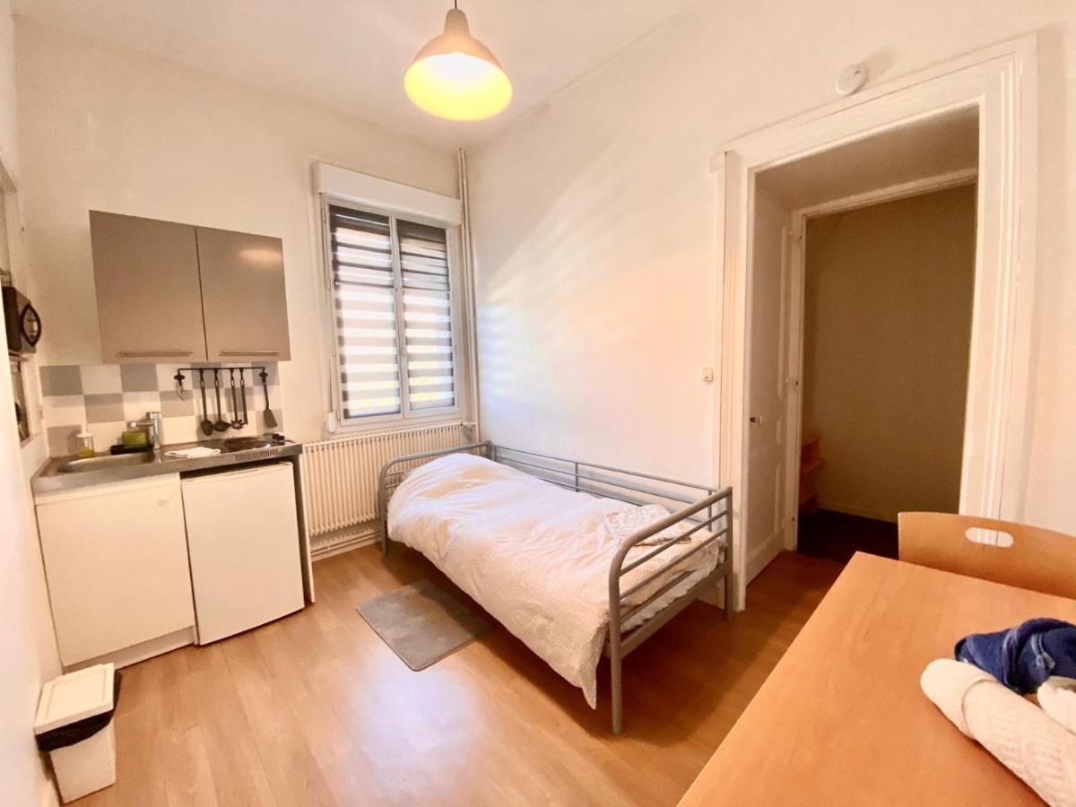 Petit Studio Confortable Pour Une Personne - 038 Ruão Exterior foto